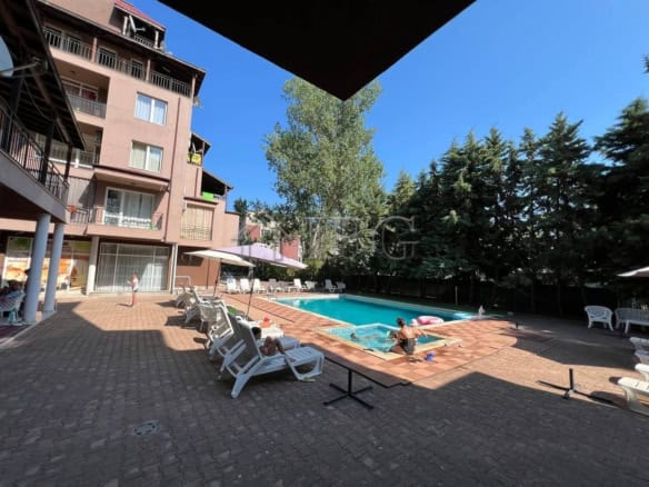 Bright poolside apartment with a relaxing view in Sunny Beach, just 500m from the beach. Perfect for.