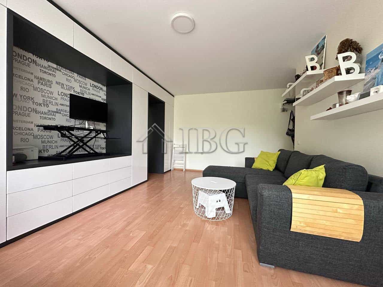 Bright ground floor 1-bedroom apartment with garden views at Crown Fort Club, Sveti Vlas. Perfect fo.