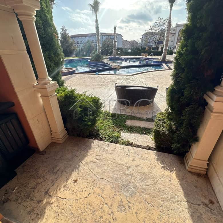 Studio with direct pool access in Cascadas Ravda, just 350m from the sea. Perfect for relaxing holid.