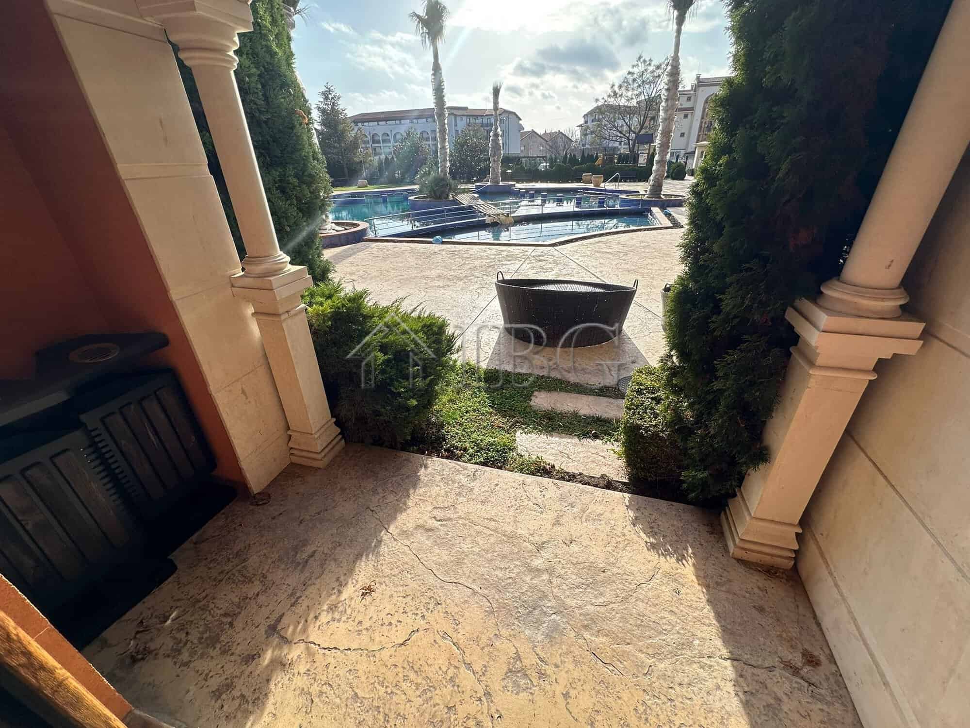 Studio with direct pool access in Cascadas Ravda, just 350m from the sea. Perfect for relaxing holid.