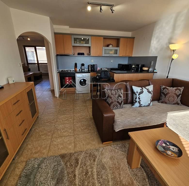 Spacious 2-bedroom apartment with sea views in Dinevi Resort, Sveti Vlas, featuring modern kitchen a.
