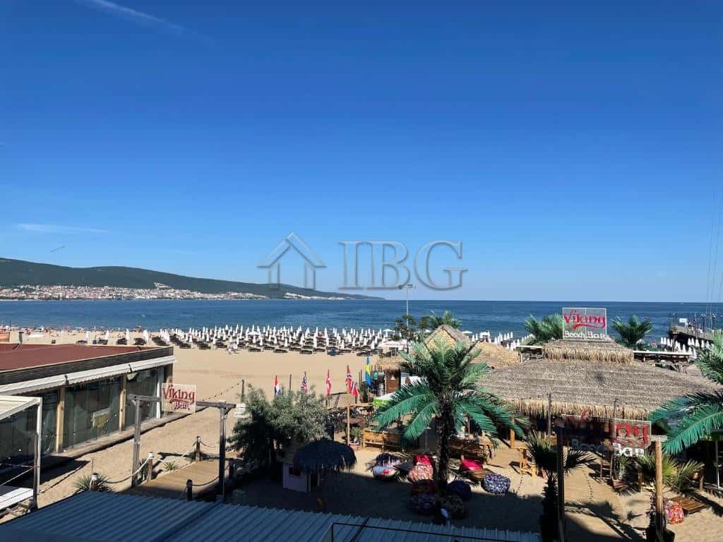 Beachfront studio with balcony in Sunny Beach, Bulgaria Beachfront studio with balcony in Sunny Beach, Bulgaria for sale.