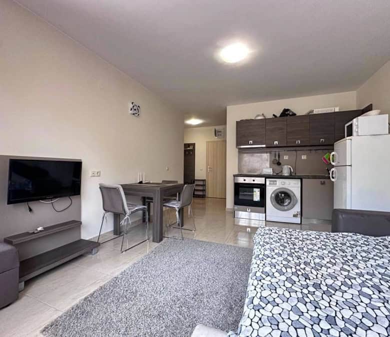 Bright interior of a 1-bedroom apartment in Star Dreams, Sveti Vlas, just 200m from the sea.