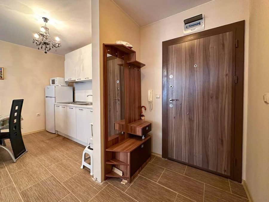 Bright, sunny one-bedroom apartment with sea views, 66 sq.m., located in Rich 3, Ravda, perfect for.