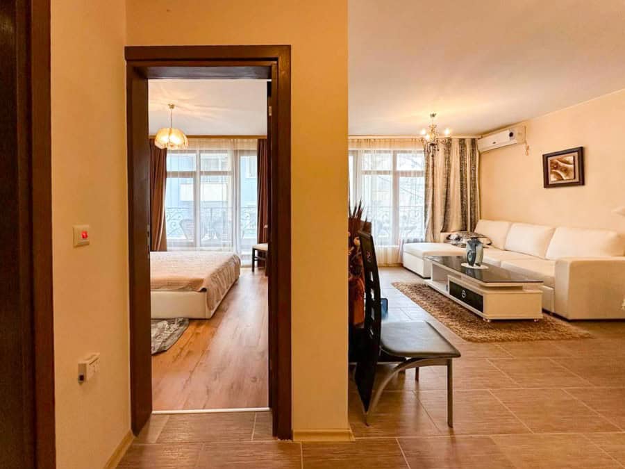 Bright apartment with sea views, perfect for seaside living or investment in Ravda. Close to beaches.