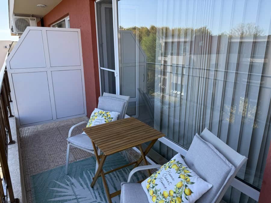 Cozy Top Floor Studio in Sunny Beach Top floor studio apartment with balcony in Holiday Fort Club, Sunny Beach.