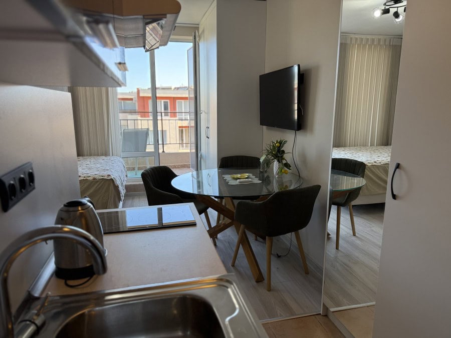 Cozy Top Floor Studio in Sunny Beach Bright studio apartment with balcony and modern furnishings in Holiday Fort Club. Perfect for holida.
