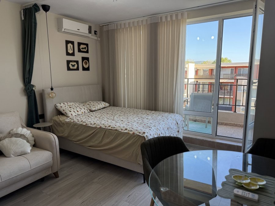 Beautiful top floor studio in Sunny Beach Studio apartment with balcony and sea view in Holiday Fort Club.
