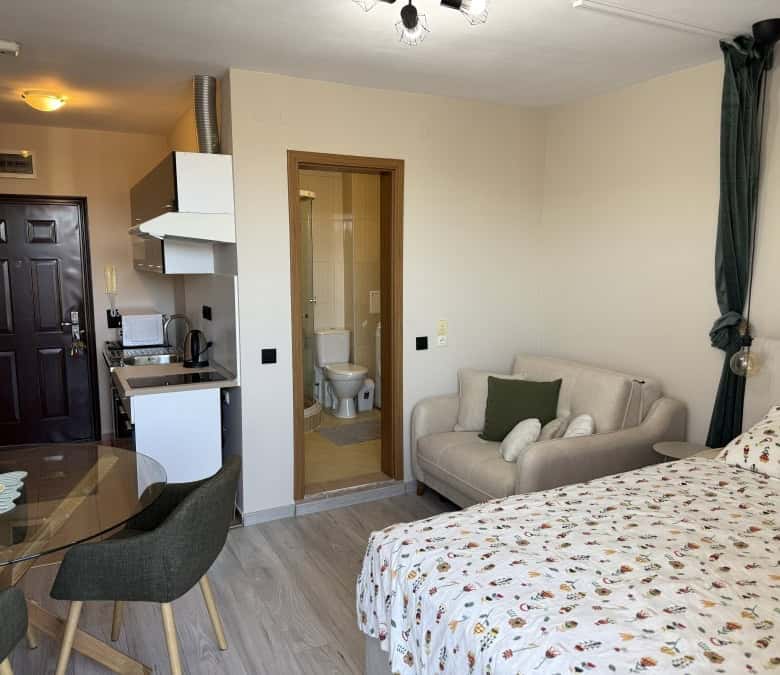 Compact top-floor studio apartment of 36 sq.m. at Holiday Fort Club, Sunny Beach.