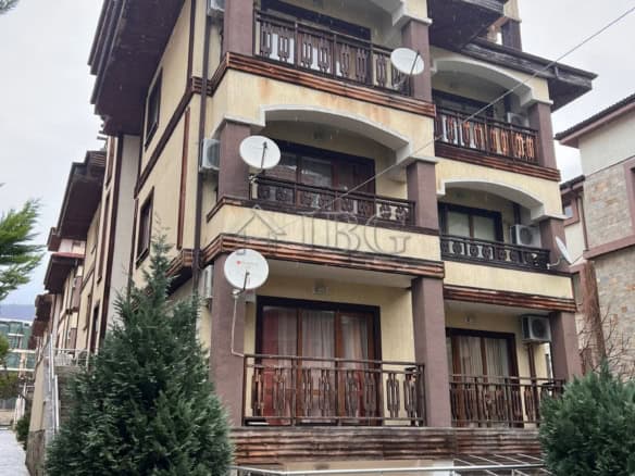Bright studio apartment with balcony in a village house, ideal for comfortable living or investment.