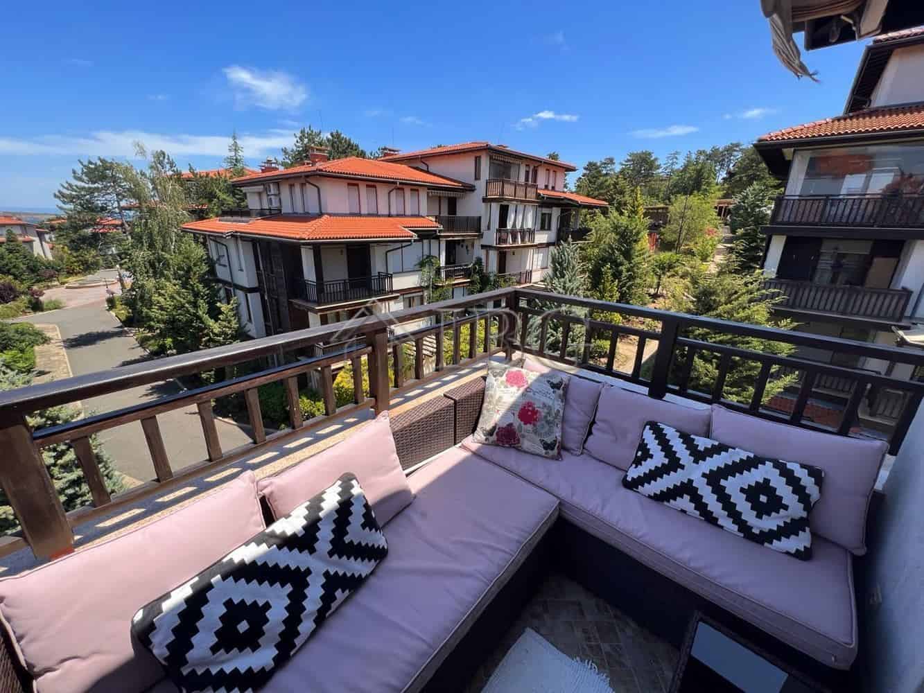 Sea view apartment with spacious balcony in Santa Marina, Sozopol. Perfect for relaxing and enjoying.