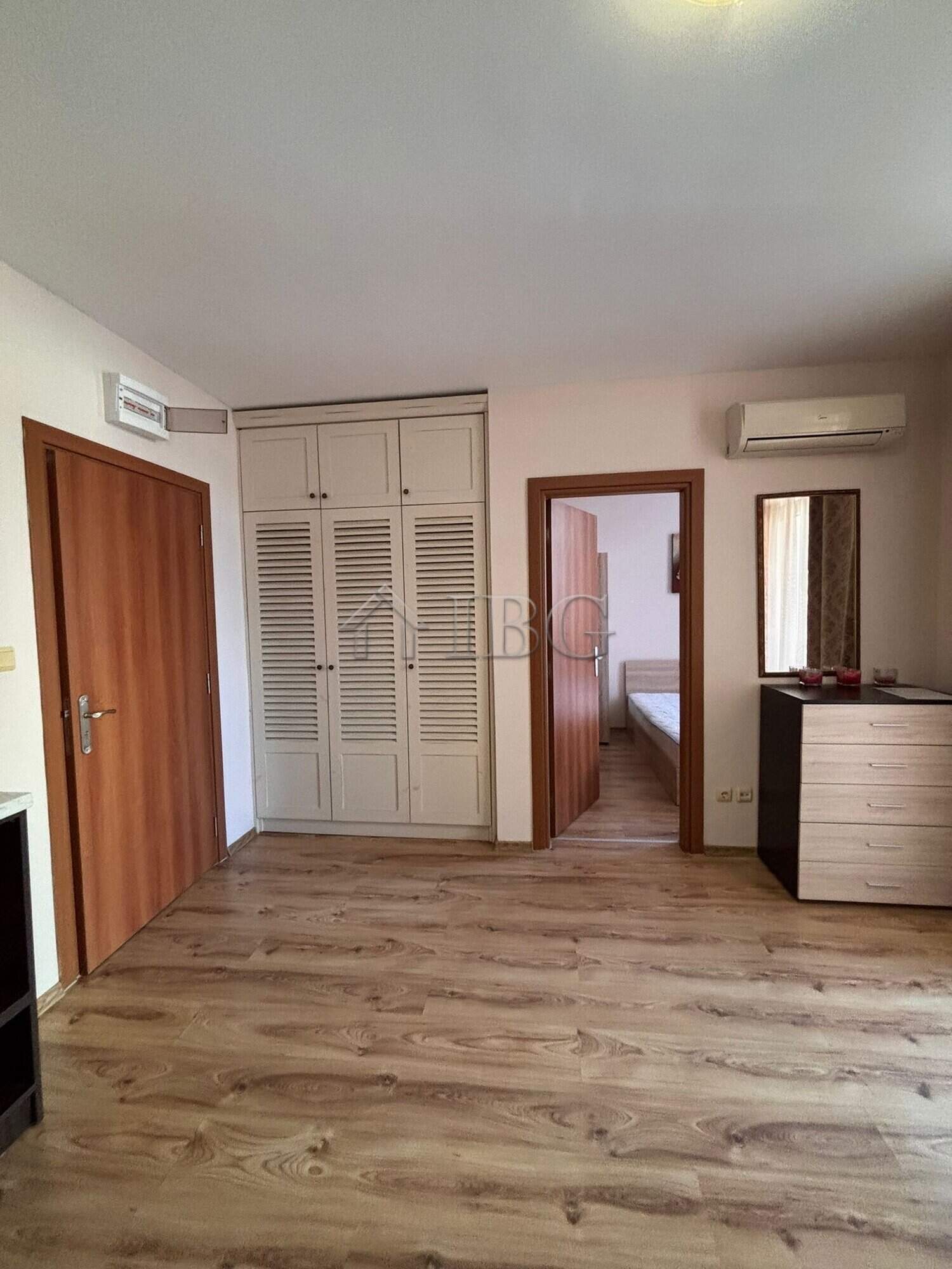 Bright 1-bedroom apartment with 2 bathrooms in Dawn Park, Sunny Beach. Modern interior and convenien.