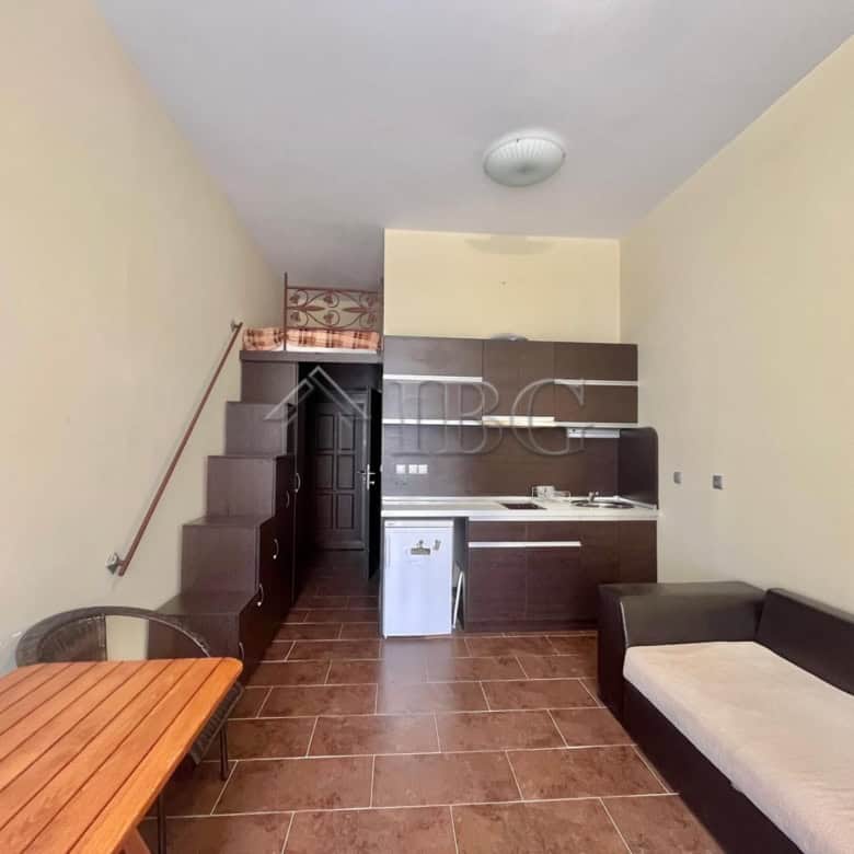 Cozy studio apartment featuring a pool view in Odyssey, Nessebar, ideal for relaxing holidays or inv.