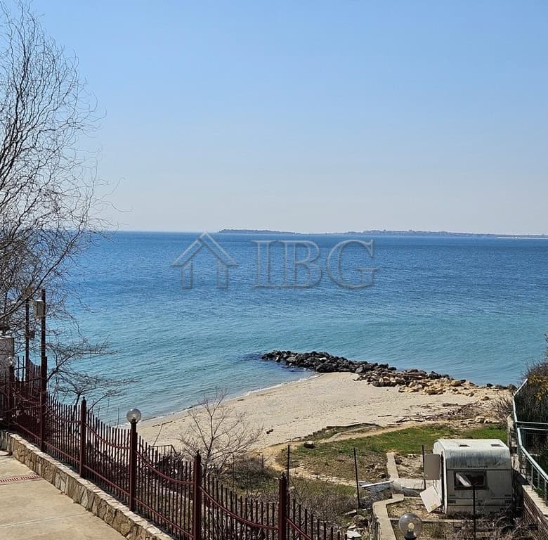 Sea view apartment front line at Panorama Fort Beach, Sveti Vlas.