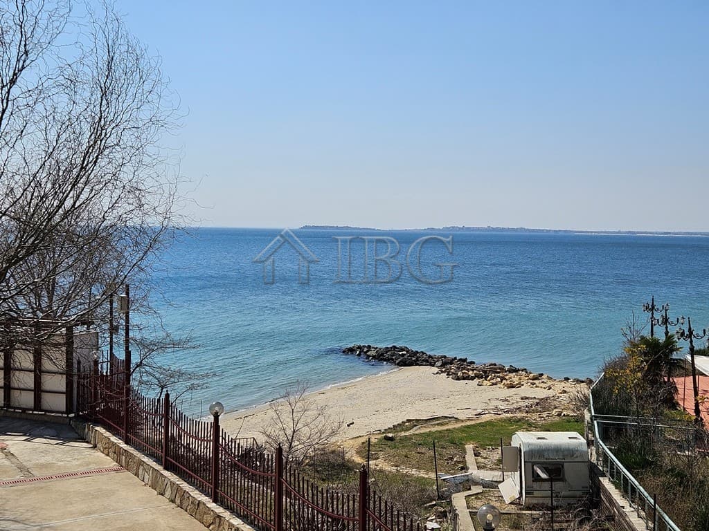Sea view apartment front line at Panorama Fort Beach, Sveti Vlas.