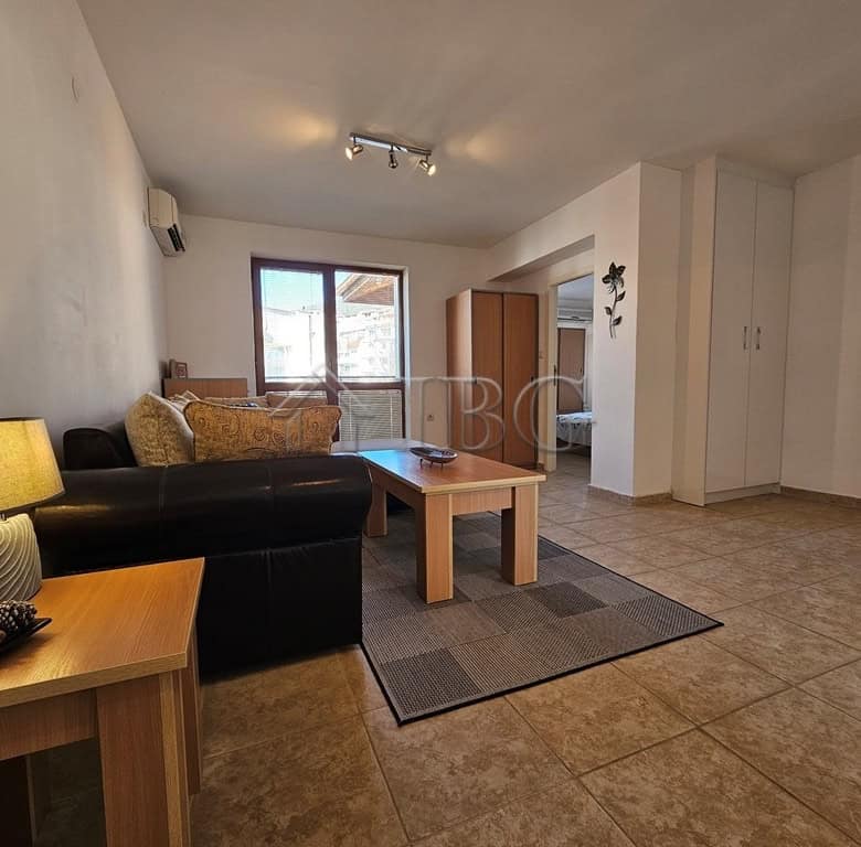 Bright apartment with sea views in Sveti Vlas, Dinevi Resort, featuring modern furnishings and spaci.