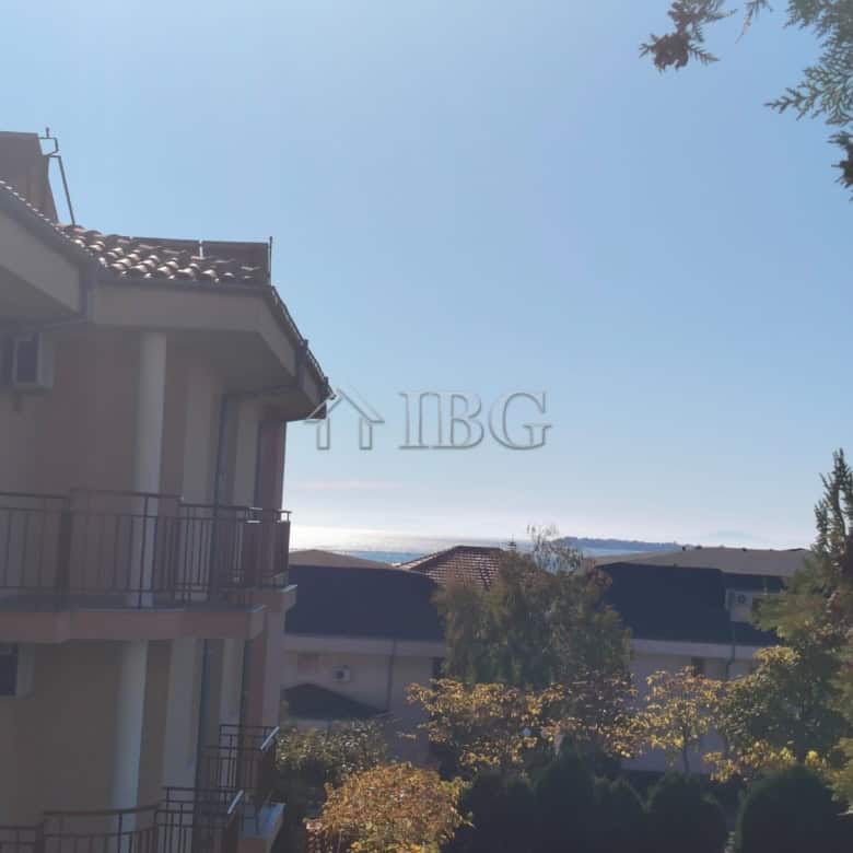 Sea view spacious maisonette with panoramic views in Sveti Vlas, close to the beach and local amenit.