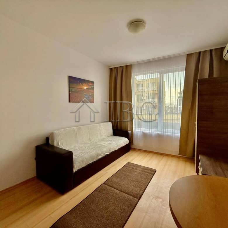 Furnished studio apartment with pool view in Sunny Day 3, Sunny Beach, perfect for investment or hol.