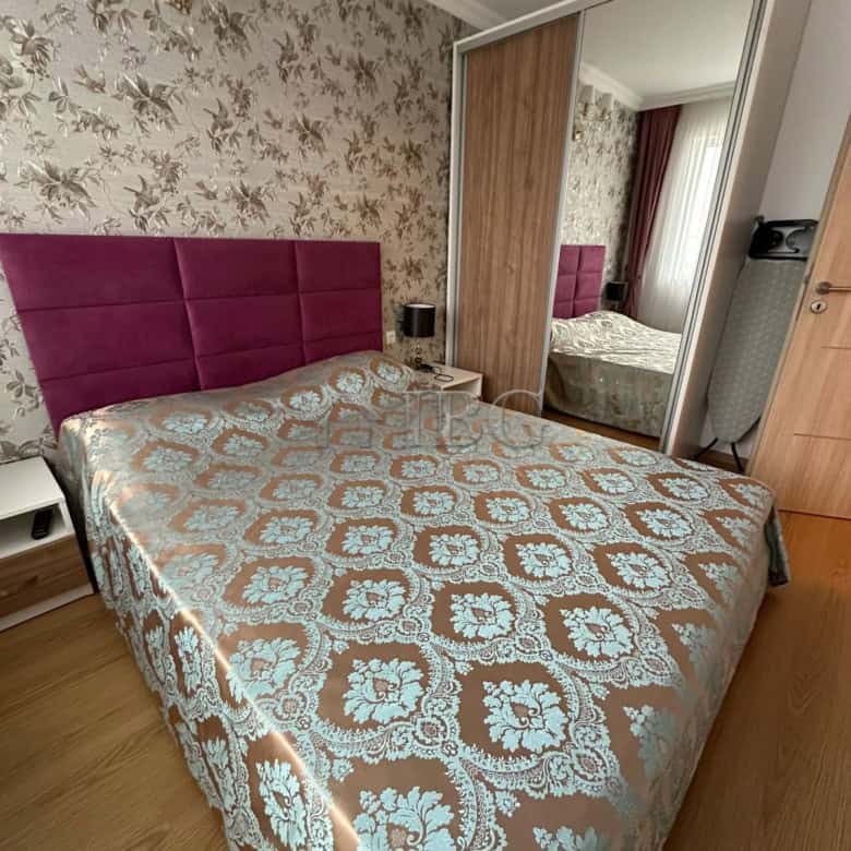Modern 1-bedroom apartment with elegant decor in Sunny Beach, perfect for comfortable living and inv.