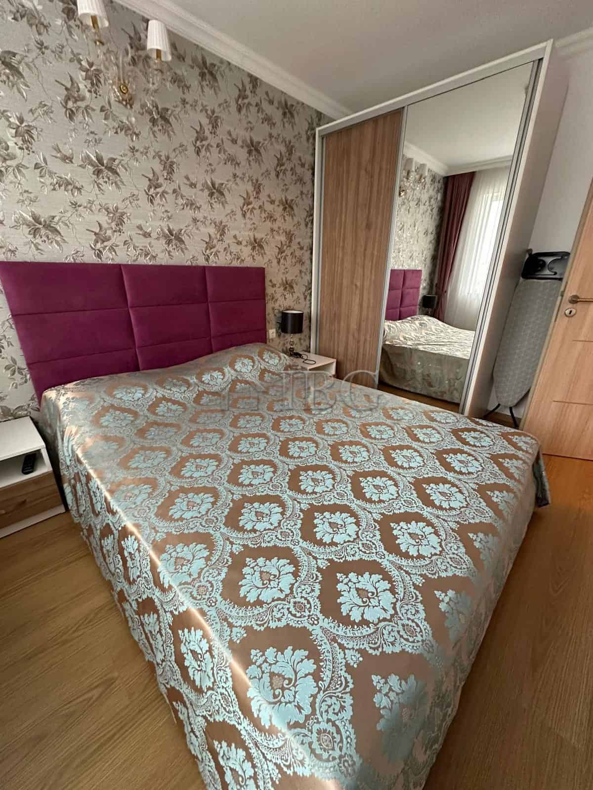 Modern 1-bedroom apartment with elegant decor in Sunny Beach, perfect for comfortable living and inv.