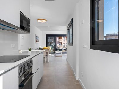 Bright, modern 2-bedroom apartment in Santiago De La Ribera, Murcia, Spain.
