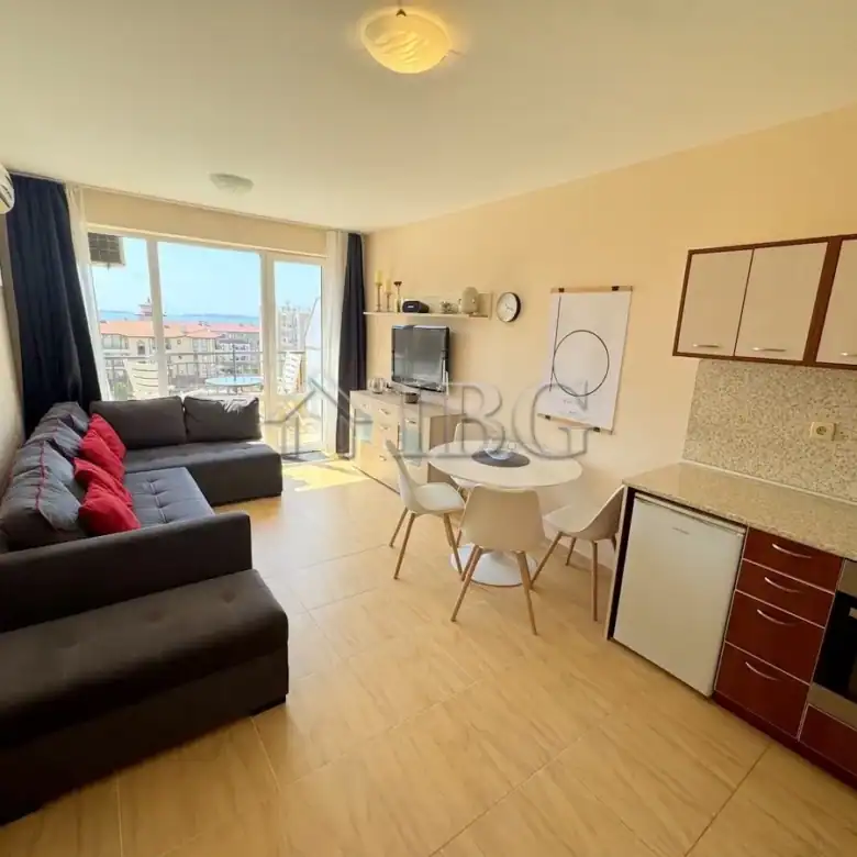 Spacious 2-bedroom apartment with balcony, sea views, and contemporary furnishings in Sveti Vlas.