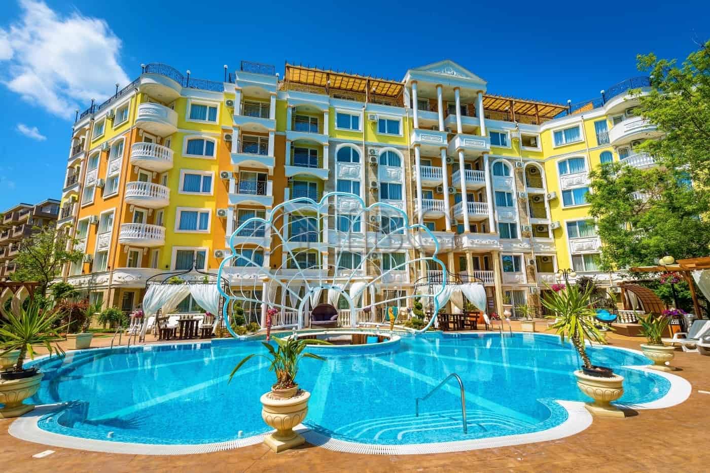 Bright apartment with 2 rooms in Sunny Beach, perfect for vacation or investment.
