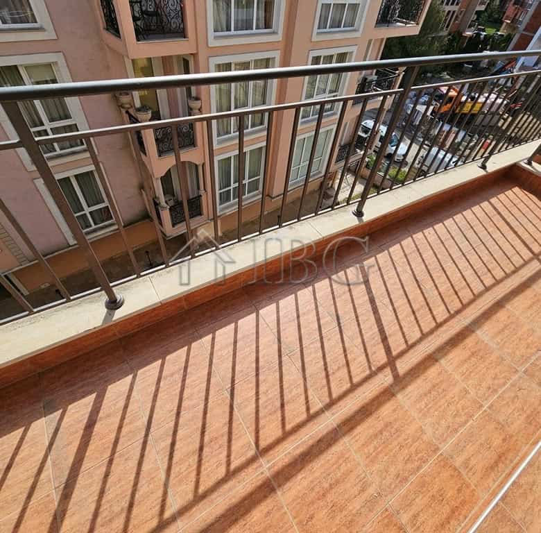 Furnished 42 sq. m. studio with balcony in Pollo Resort, Sunny Beach, offering sea views and modern.