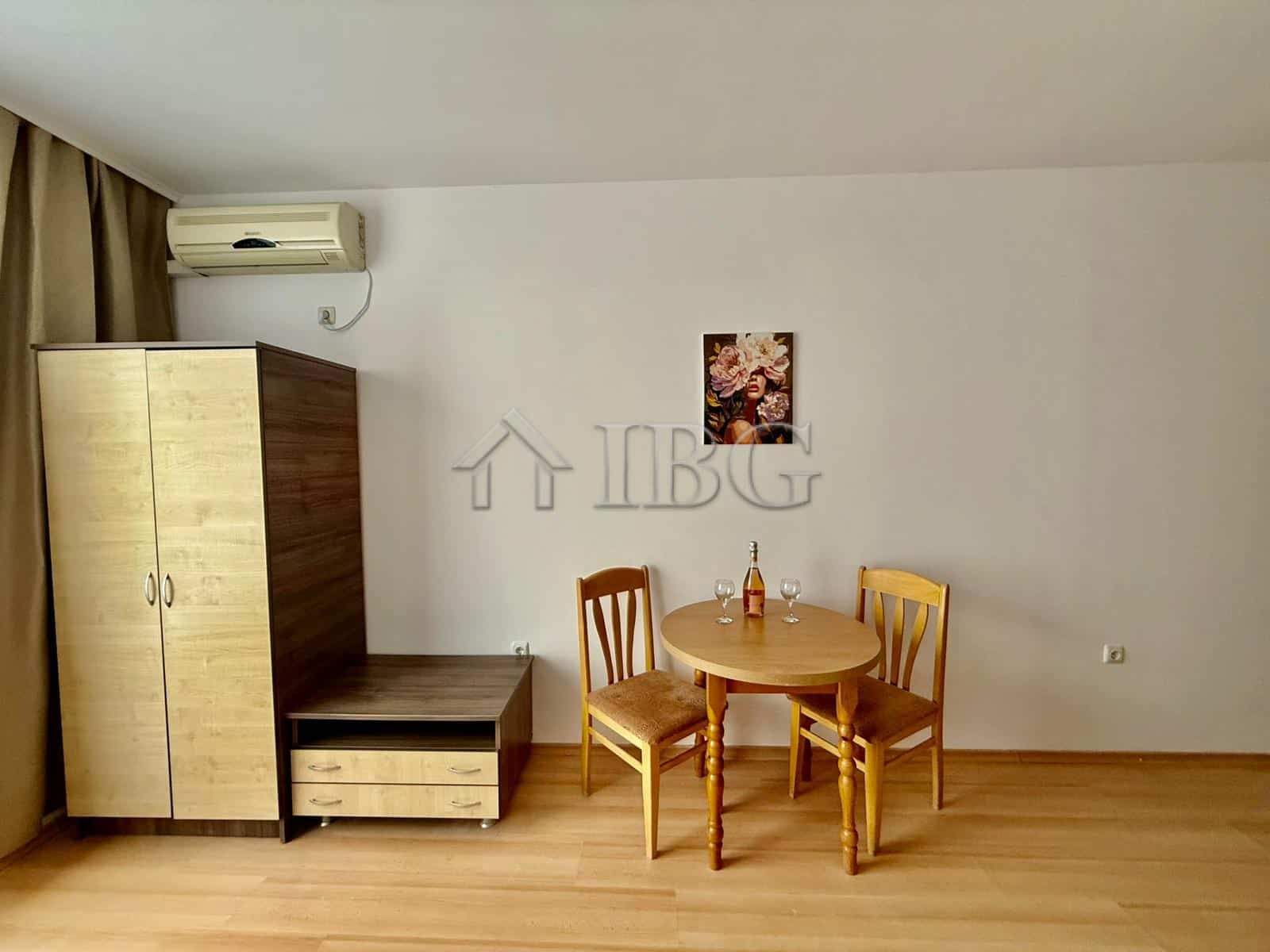 Cozy furnished studio with pool view for sale in Sunny Day 3, Sunny Beach.