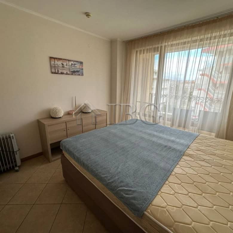 Furnished one-bedroom apartment in Royal Sun complex, Sunny Beach, Bulgaria, with a balcony and sea.