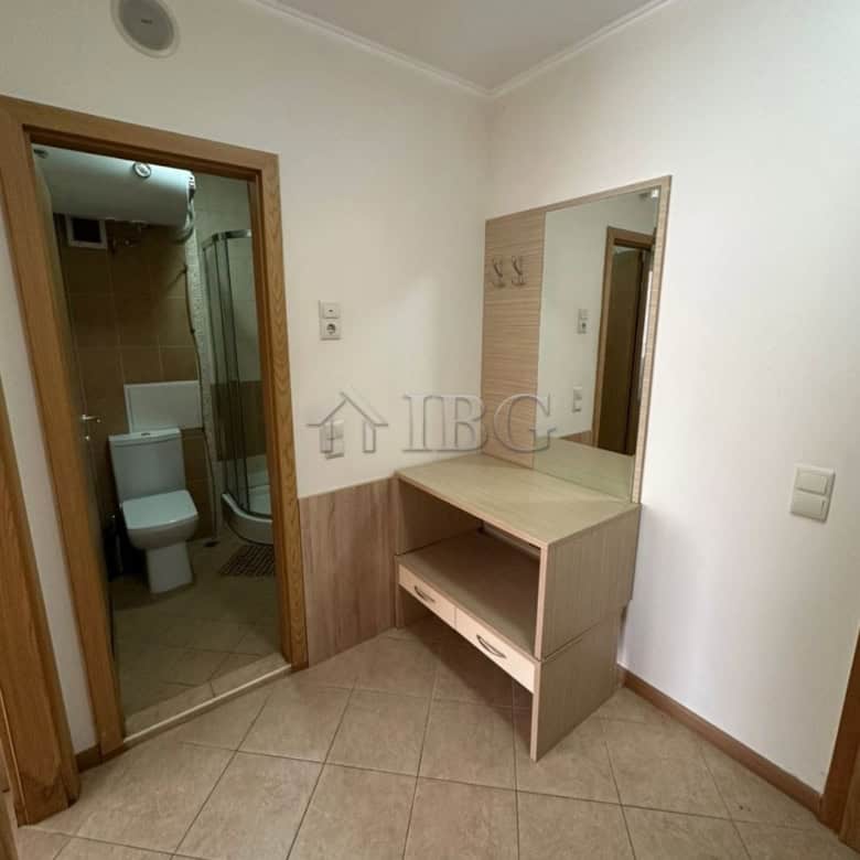 Furnished one-bedroom apartment in Royal Sun complex, Sunny Beach, Bulgaria, with modern amenities a.