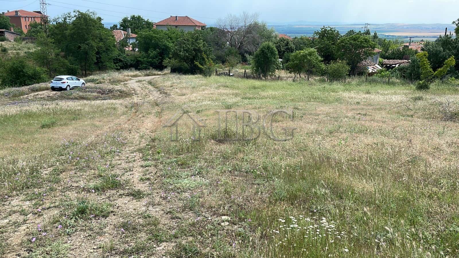 Building Plot for Sale in Kosharitsa with scenic countryside views.