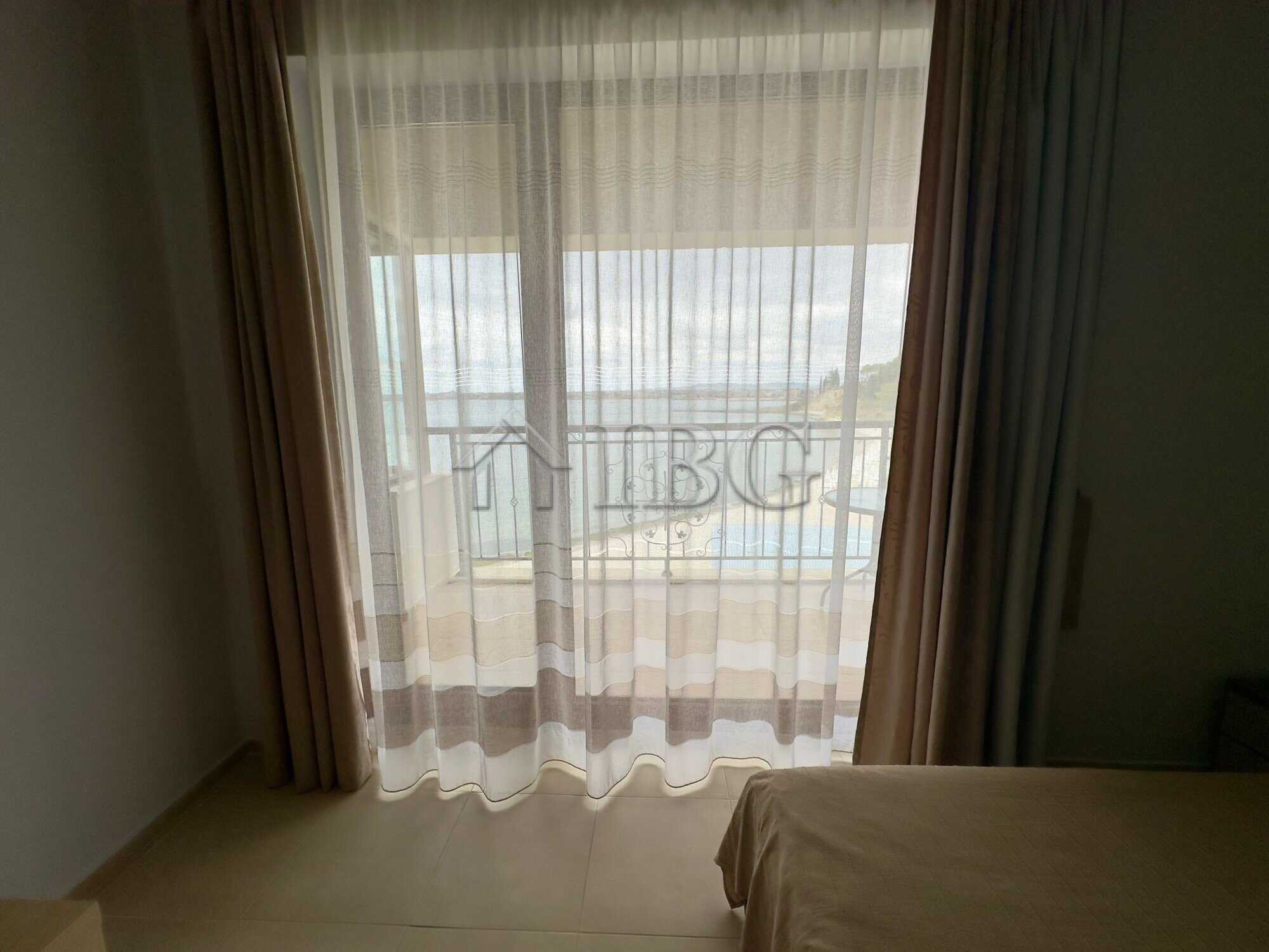 Apartment with front sea view and balcony in Nessebar.