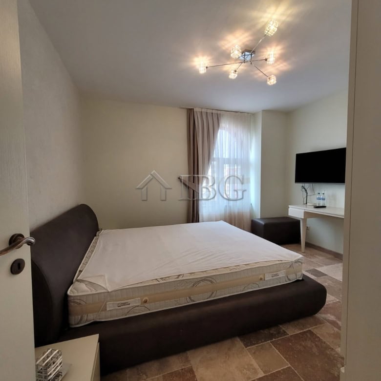 Luxurious three-level maisonette bedroom featuring sea views in Arthur Complex, Sveti Vlas.