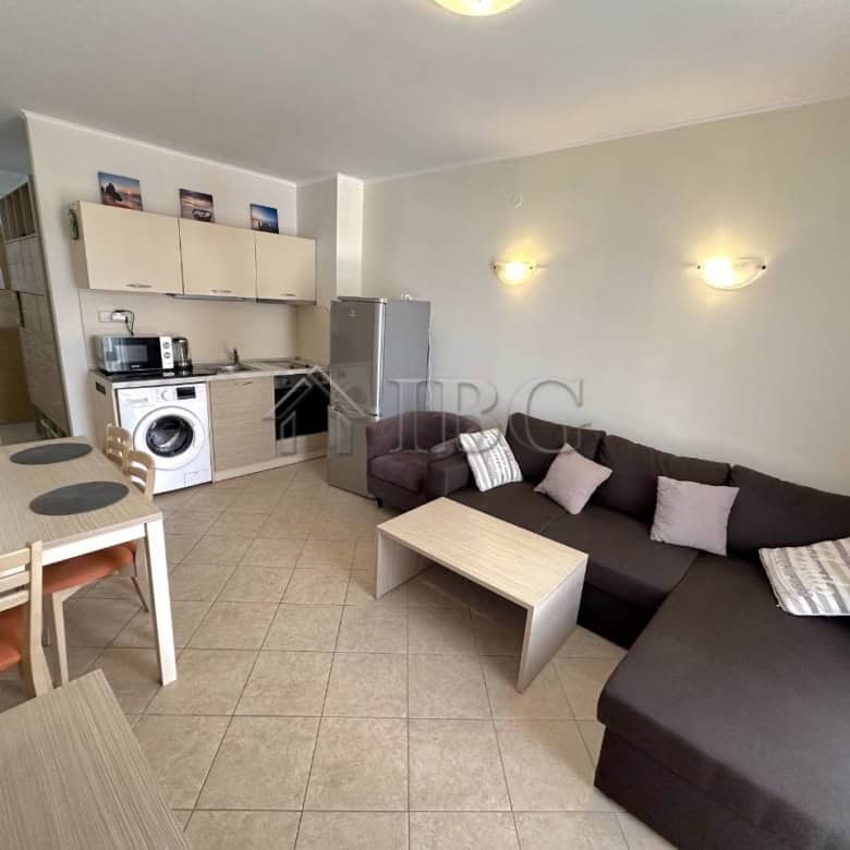 Furnished one-bedroom apartment in Royal Sun, Sunny Beach, Bulgaria, with modern living space and am.