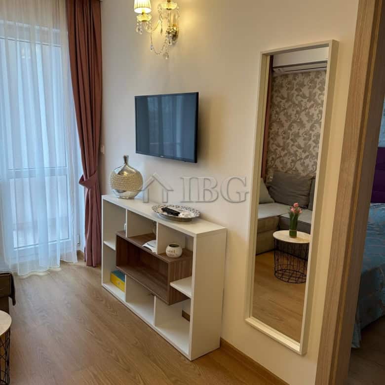 Modern 1-bedroom apartment with elegant decor in Sunny Beach, Bulgaria.