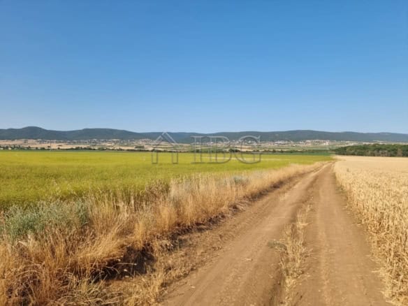 Land plot for sale in Drenaka, Tunkovo, Burgas Region, Bulgaria. Ideal for building a home or invest.