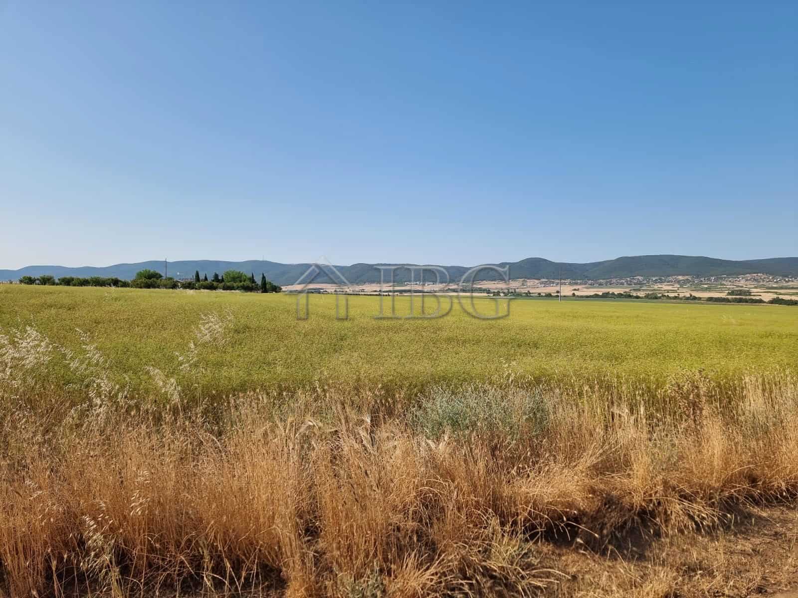 Land plot for sale in Drenaka, Tunkovo, Burgas region, ideal for building or investment.