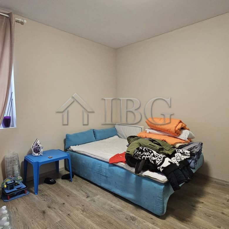 Bright interior of a 3-bedroom house with a spacious yard near the sea. Ideal for family living in O.
