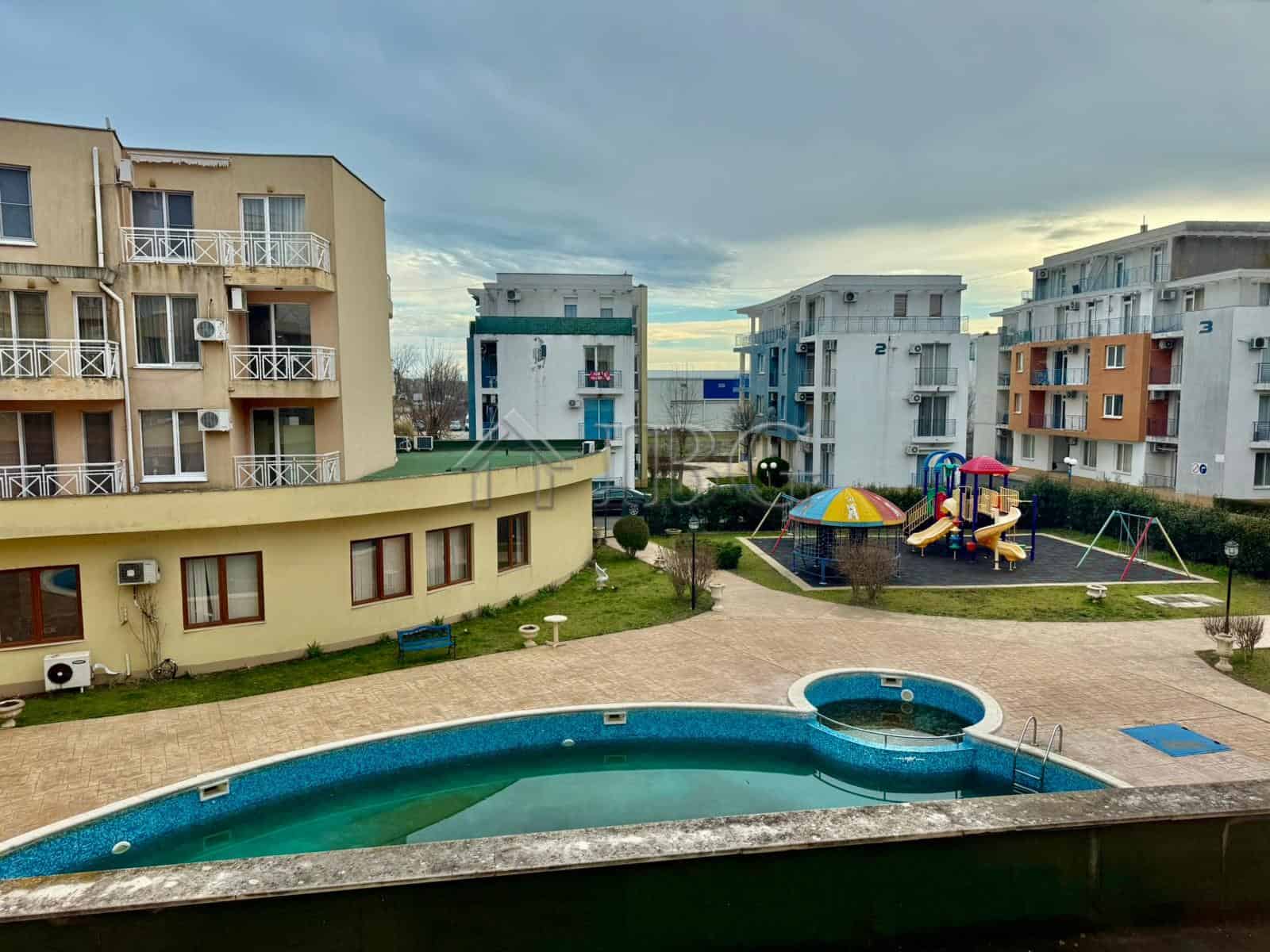 Furnished studio apartment overlooking the pool in Sunny Day 3, Sunny Beach, Bulgaria.
