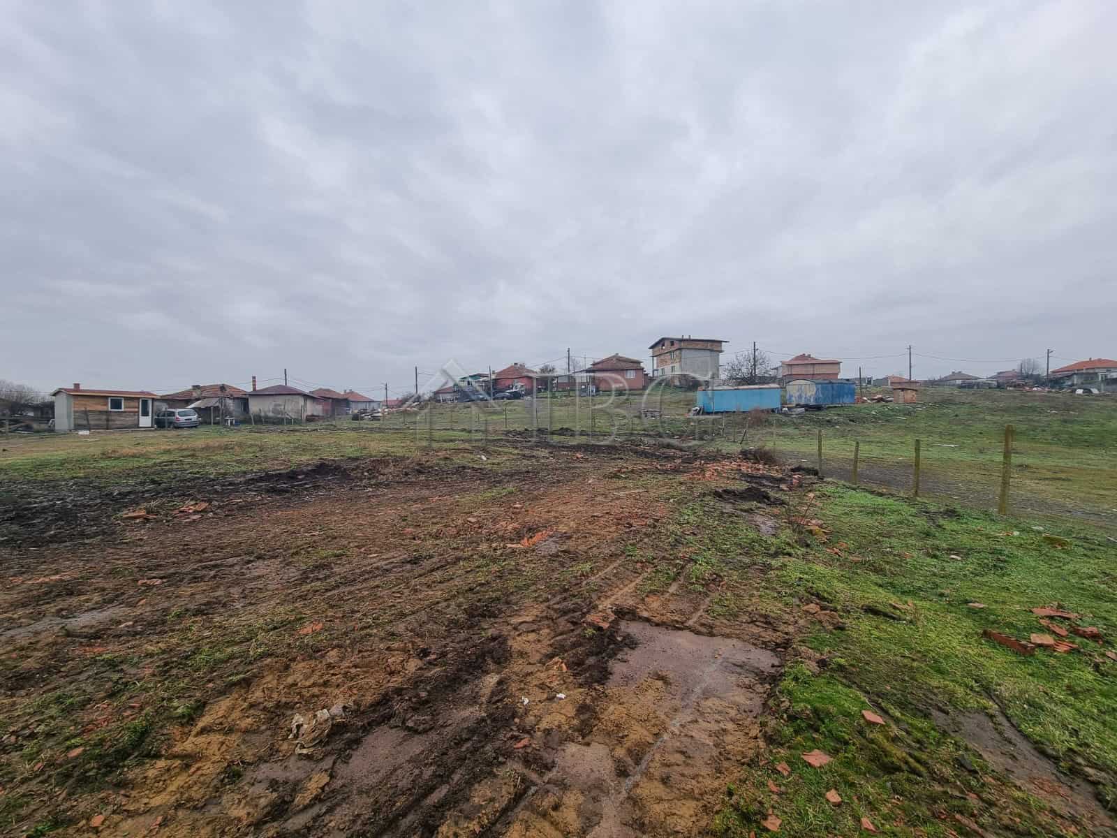Land plot for sale in Tankovo, close to Sunny Beach, ideal for building a holiday home or investment.