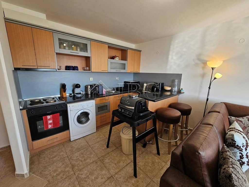 Modern 2-bedroom apartment with sea views in Sveti Vlas, Dinevi Resort.