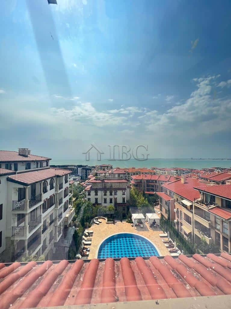 Sea View 3-Bed Apartment with Panoramic Views in Sveti Vlas.