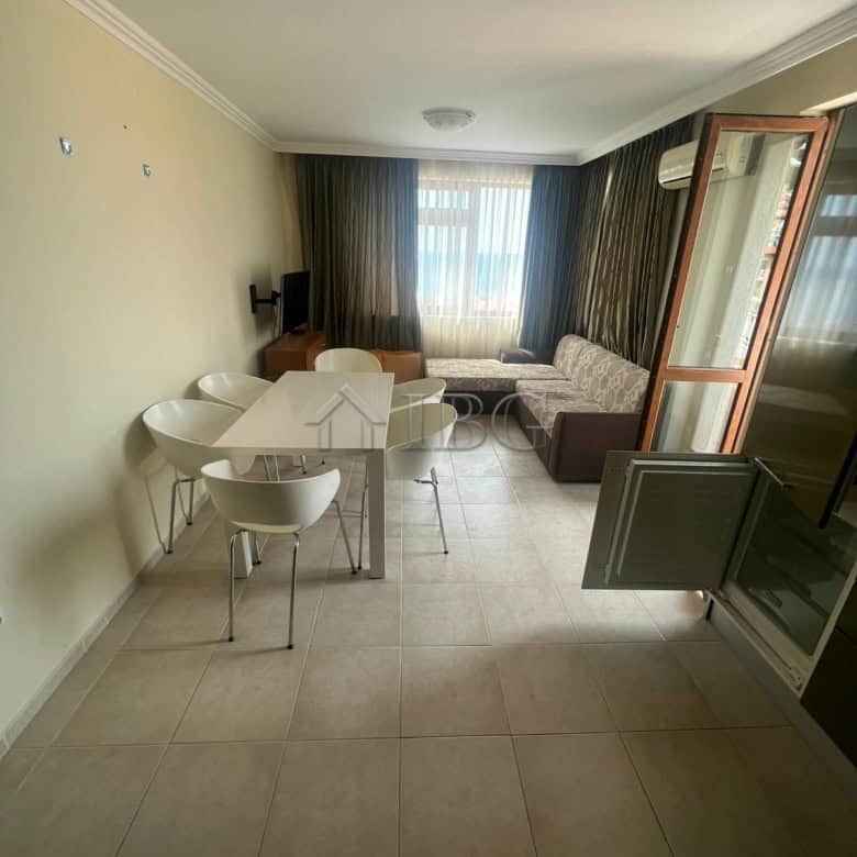 Spacious 3-bedroom apartment in Sveti Vlas with stunning yacht harbor views and modern furnishings.