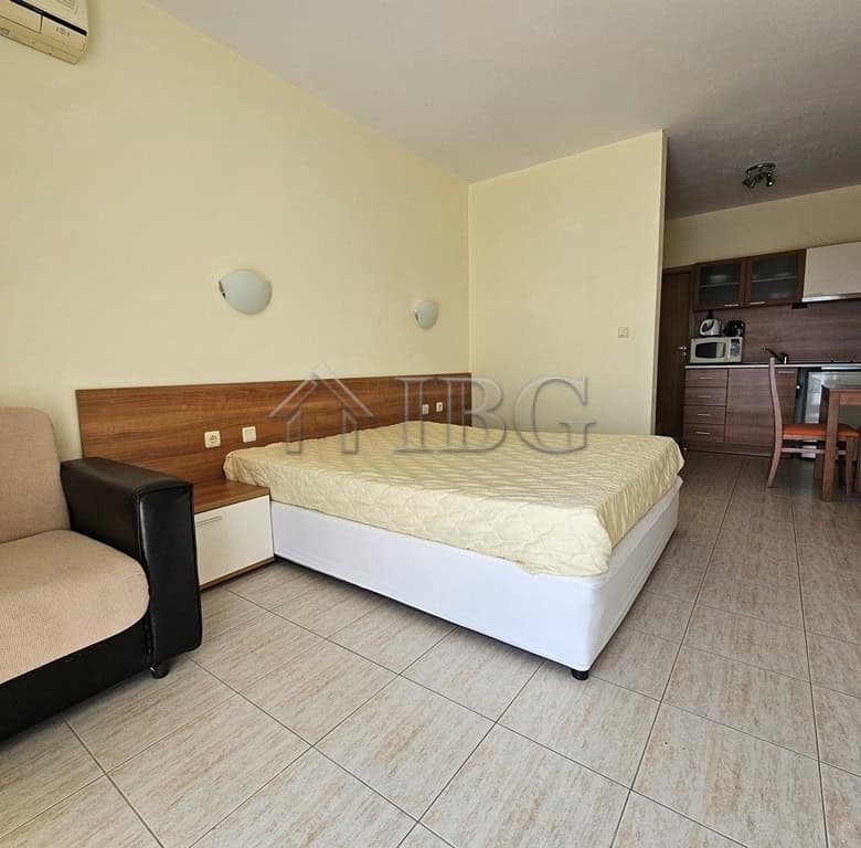 Compact 42 sq. m. studio apartment with balcony overlooking pool at Pollo Resort, Sunny Beach.