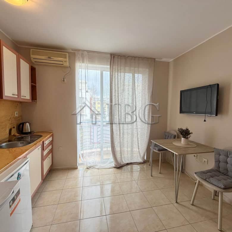 Bright 1-bedroom apartment with balcony in Sunny Day 3 Complex, Sunny Beach.