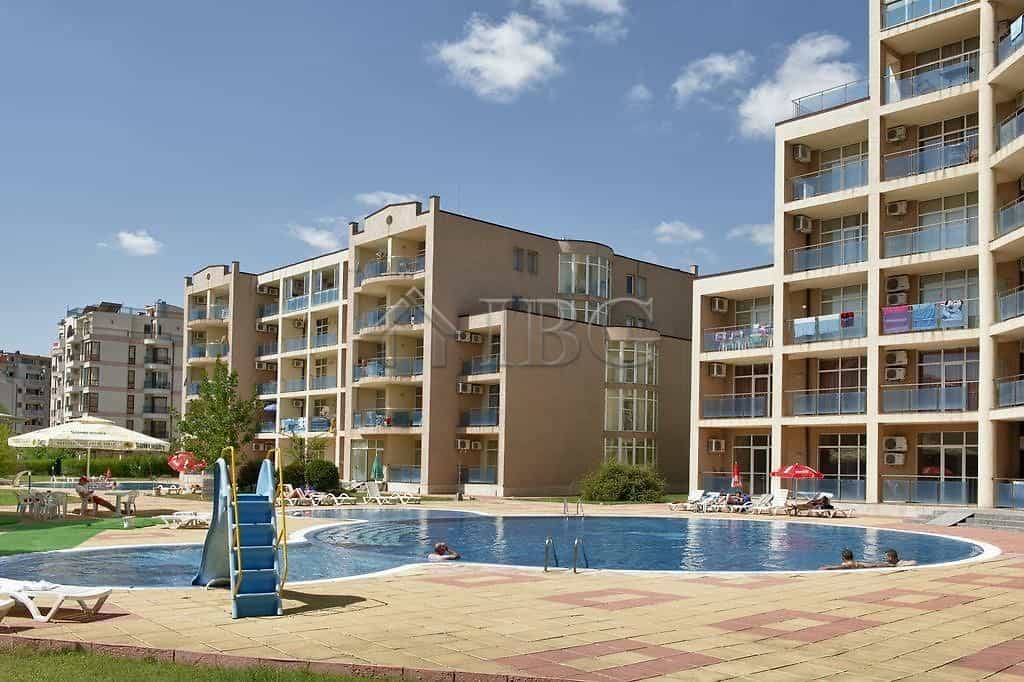 Apartment with pool view in Semiramida Gardens, Sunny Beach, Bulgaria.