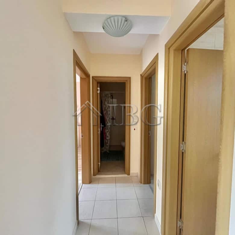 2-bedroom apartment with pool view in Laguna 3, Sunny Beach. Modern interior and convenient location.