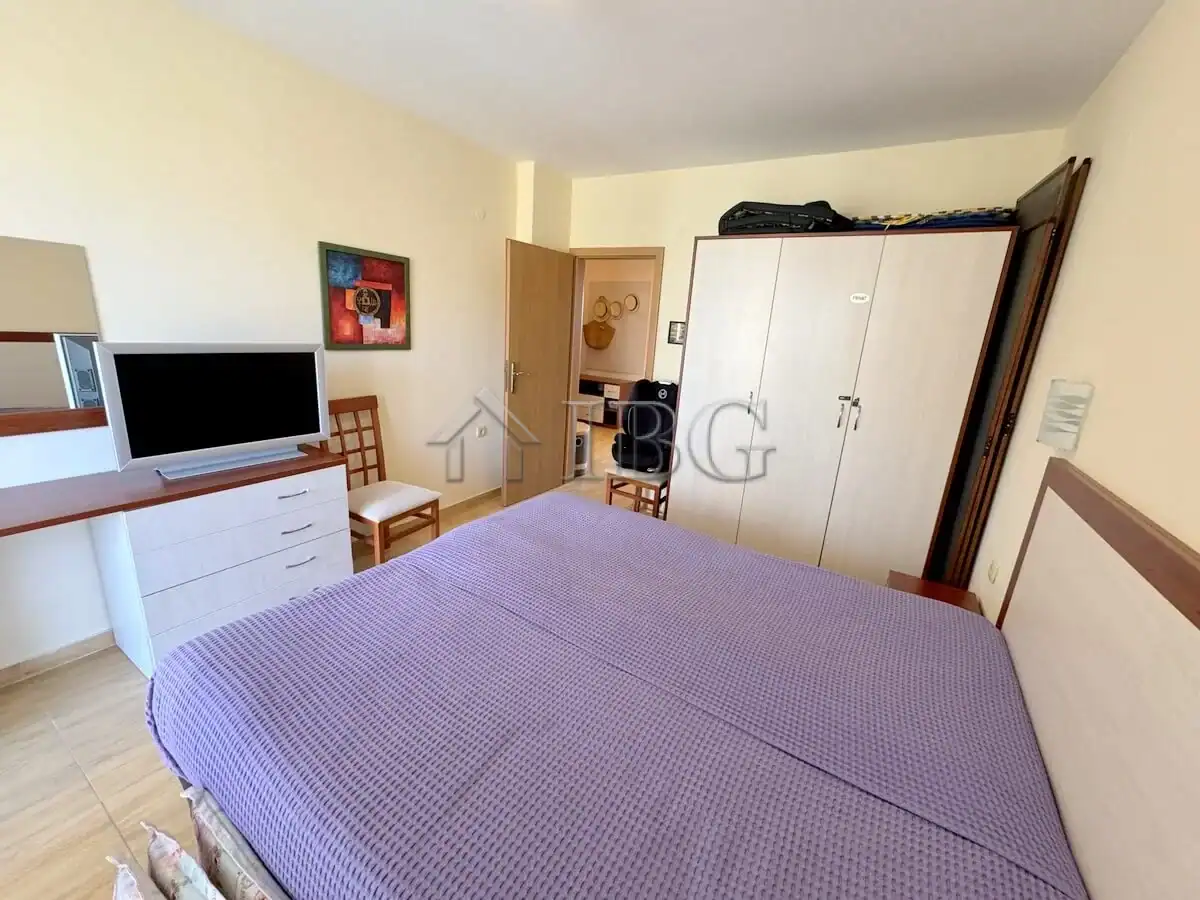 Spacious 2-bedroom apartment for sale in Sveti Vlas, Bulgaria, with modern furnishings and a comfort.