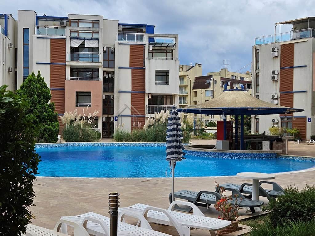 Modern furnished studio with separate kitchen and balcony in Sun City 1, Sunny Beach. Ideal for comf.